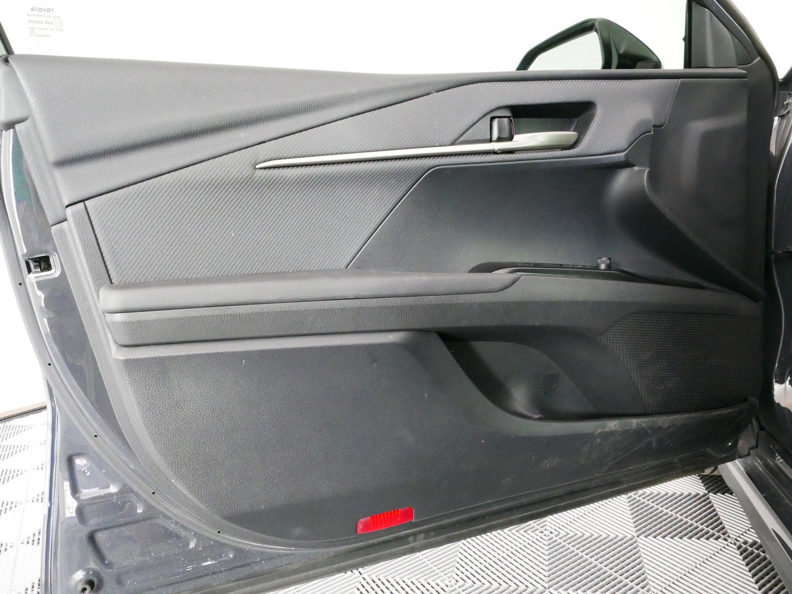 2025 Toyota Camry SE Hybrid *1-OWNER*