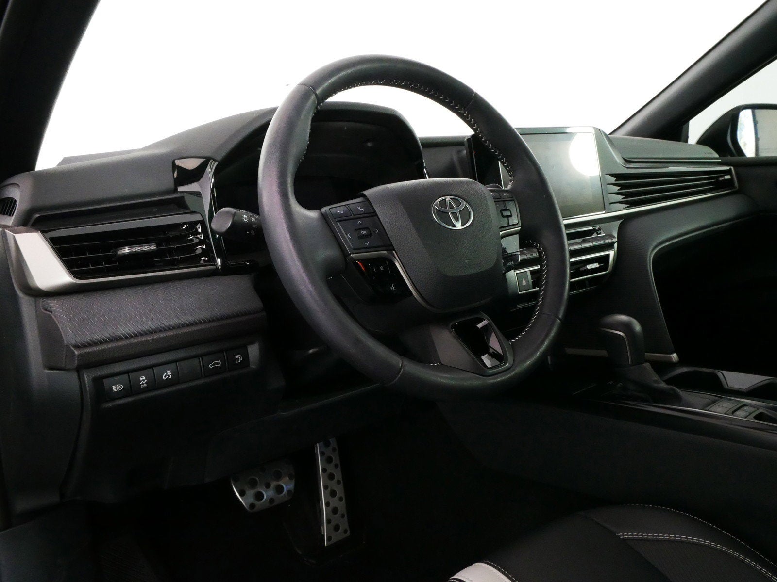 2025 Toyota Camry SE Hybrid *1-OWNER*