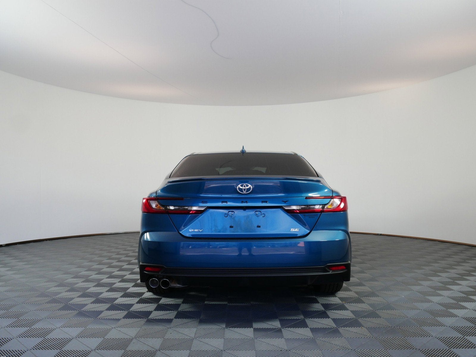 2025 Toyota Camry SE FWD *CLEAN CARFAX!*