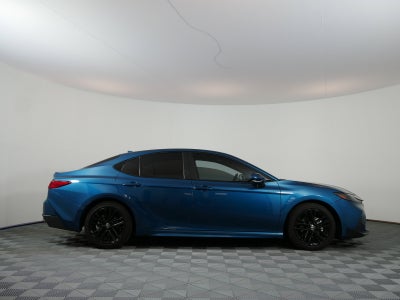 2025 Toyota Camry SE FWD *CLEAN CARFAX!*