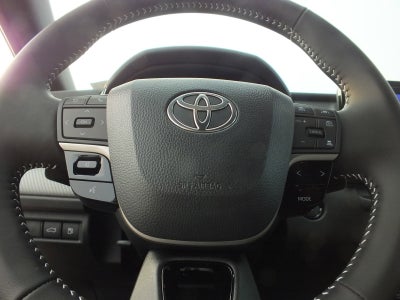 2026 Toyota Camry SE FWD *SPORTY! LIKE NEW!*