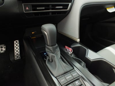 2026 Toyota Camry SE FWD *SPORTY! LIKE NEW!*