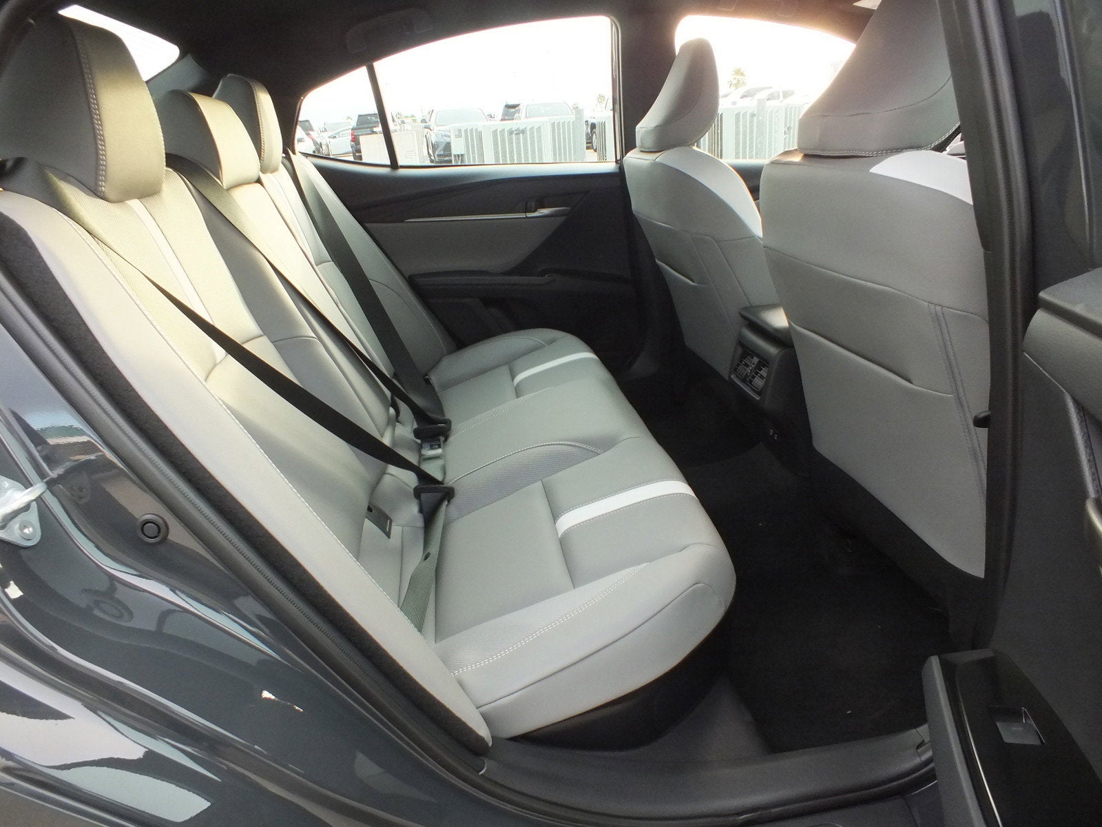 2026 Toyota Camry SE FWD *SPORTY! LIKE NEW!*