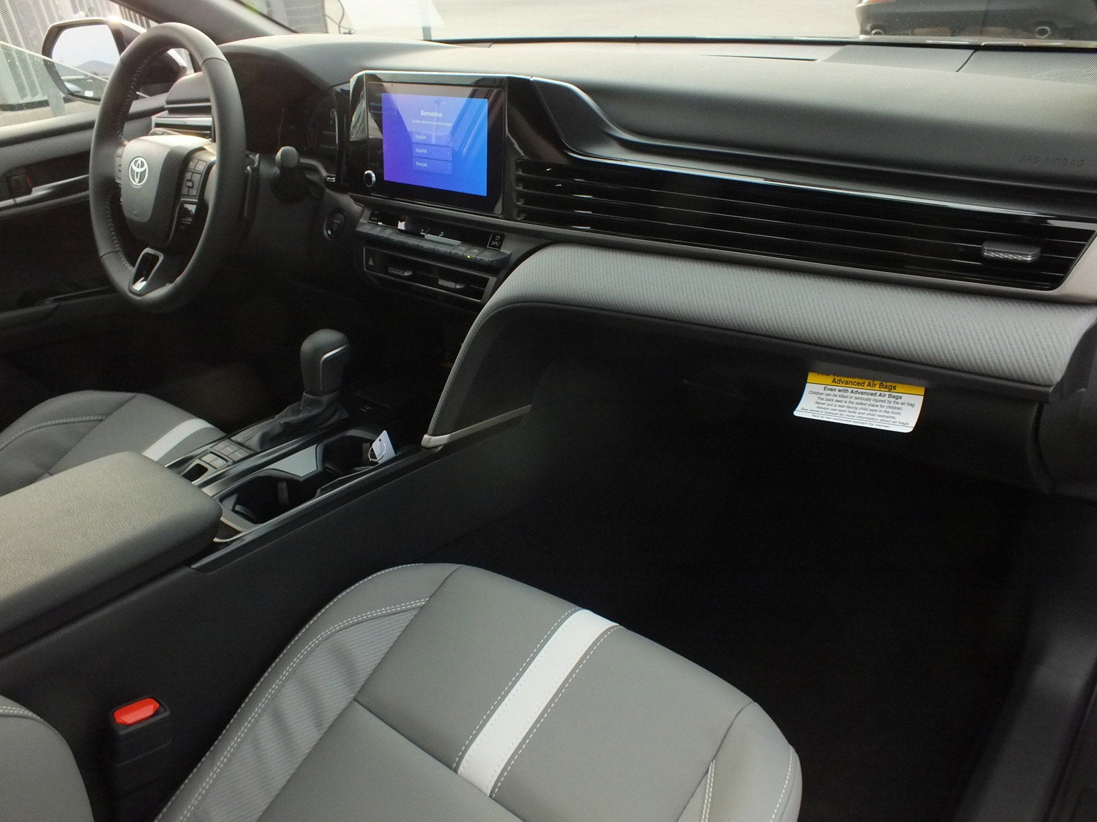 2026 Toyota Camry SE FWD *SPORTY! LIKE NEW!*