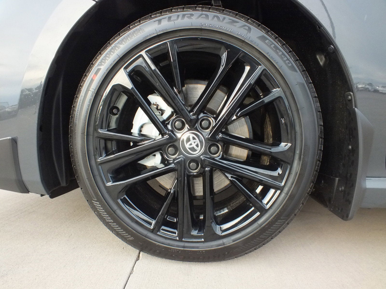 2026 Toyota Camry SE FWD *SPORTY! LIKE NEW!*