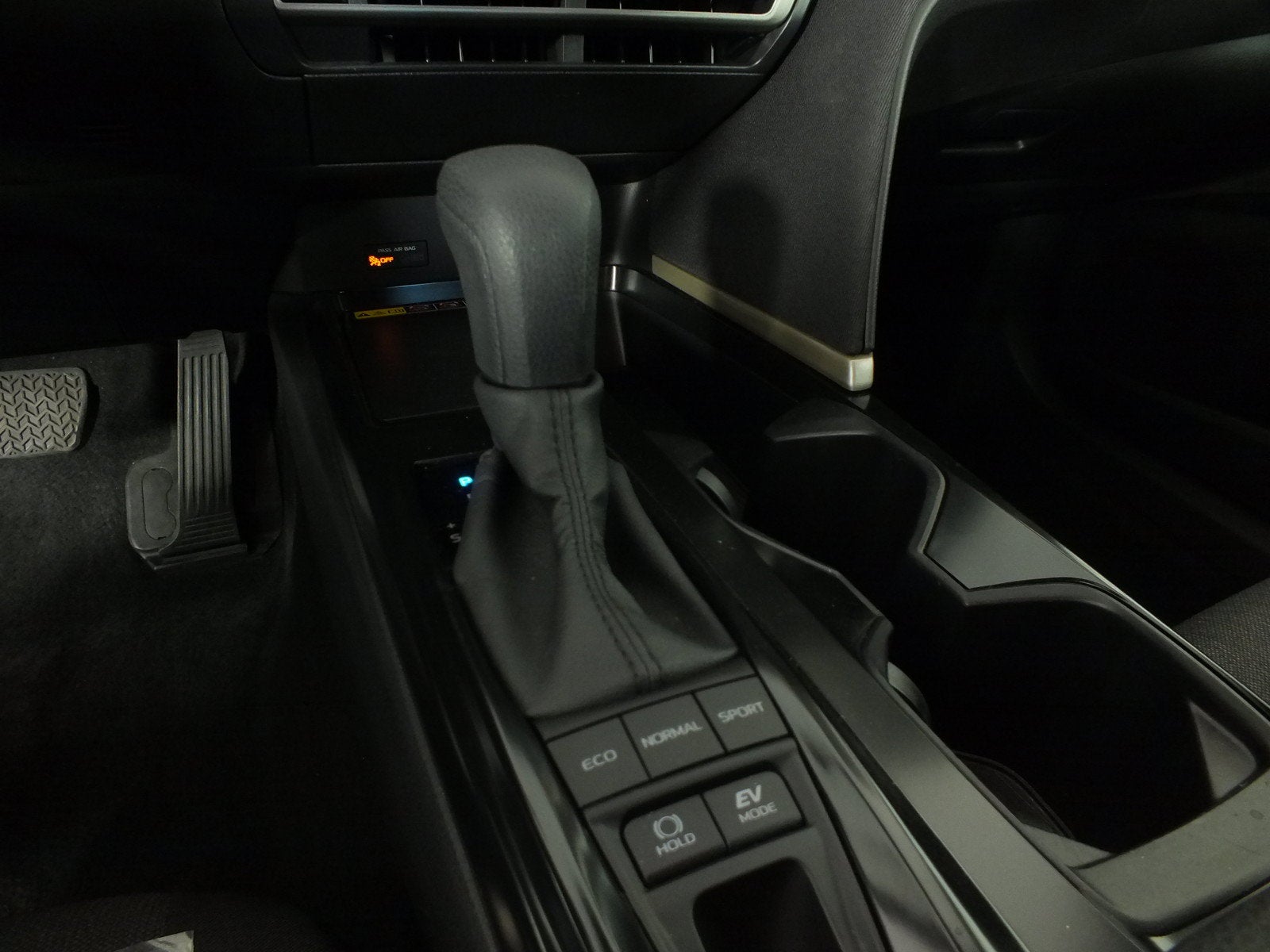 2026 Toyota Camry LE Hybrid *1-OWNER*