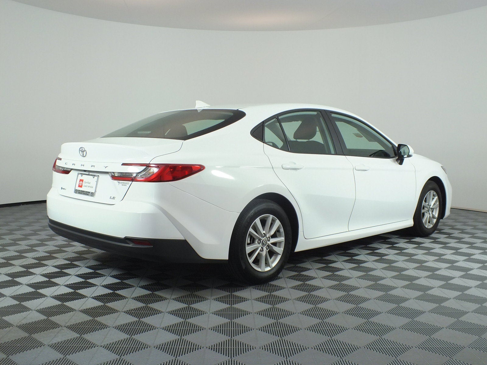 2026 Toyota Camry LE Hybrid *1-OWNER*