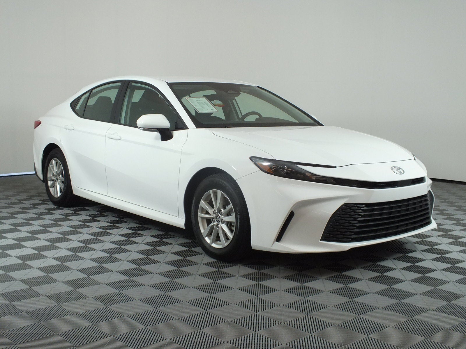 2026 Toyota Camry LE Hybrid *1-OWNER*