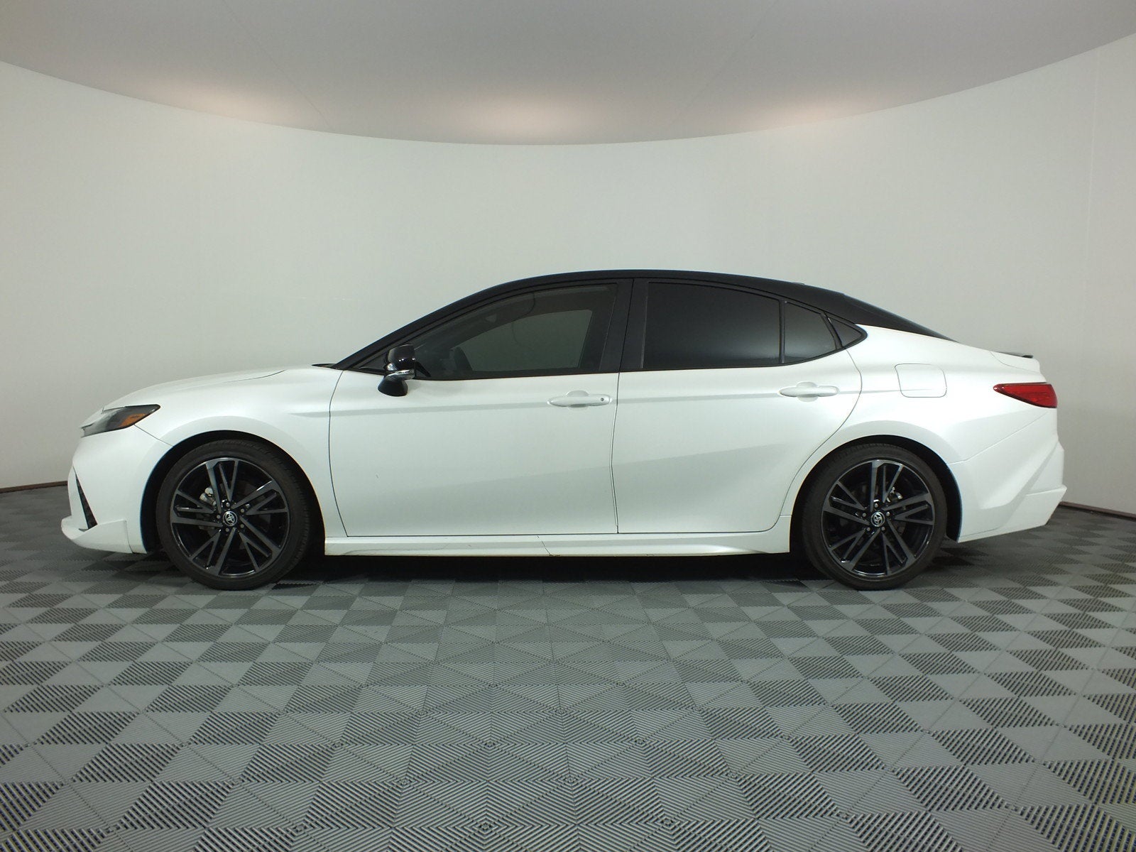 2025 Toyota Camry XSE Hybrid *1-OWNER*