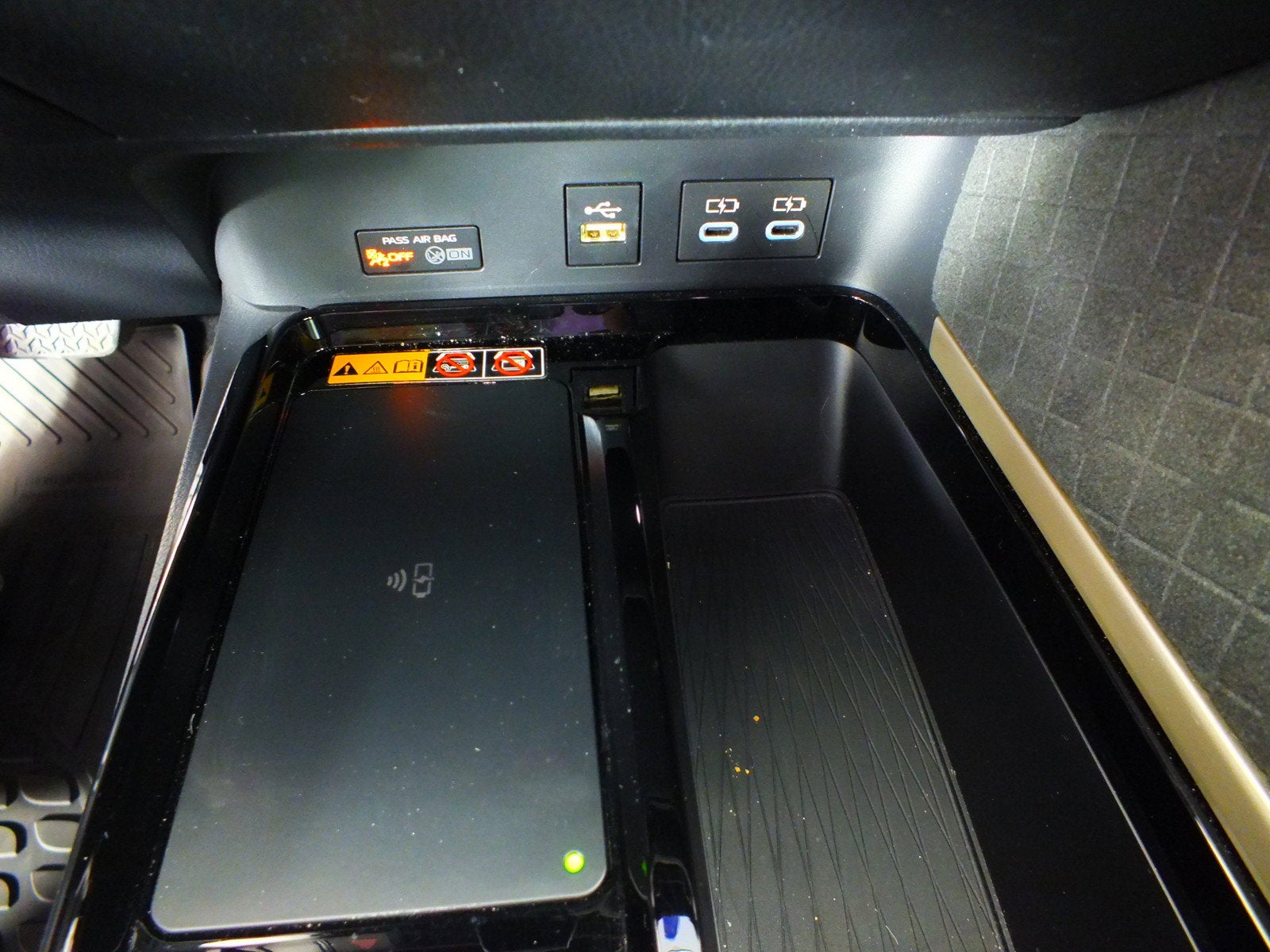 2025 Toyota Camry XLE Hybrid *1-OWNER*