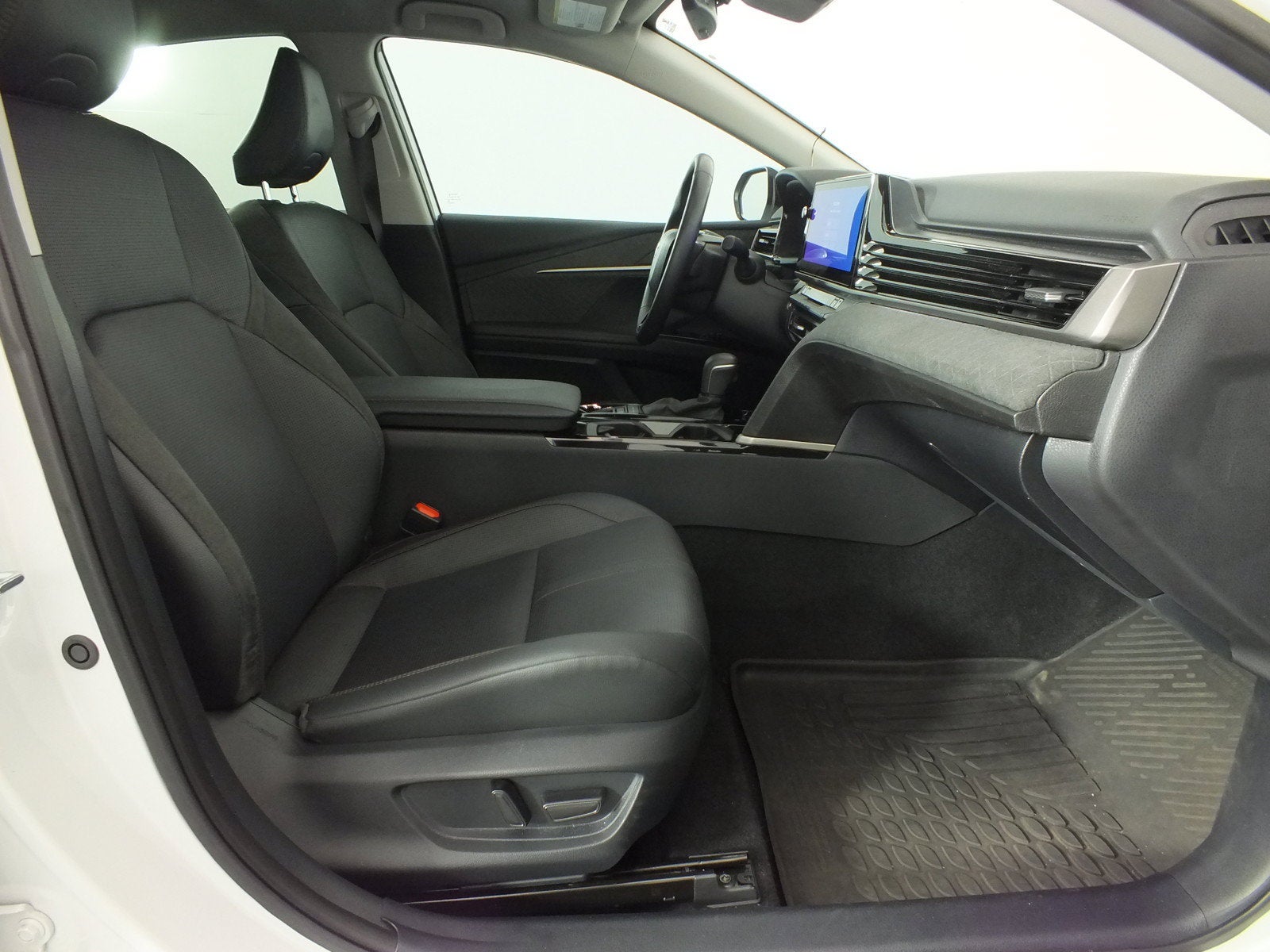 2025 Toyota Camry XLE Hybrid *1-OWNER*