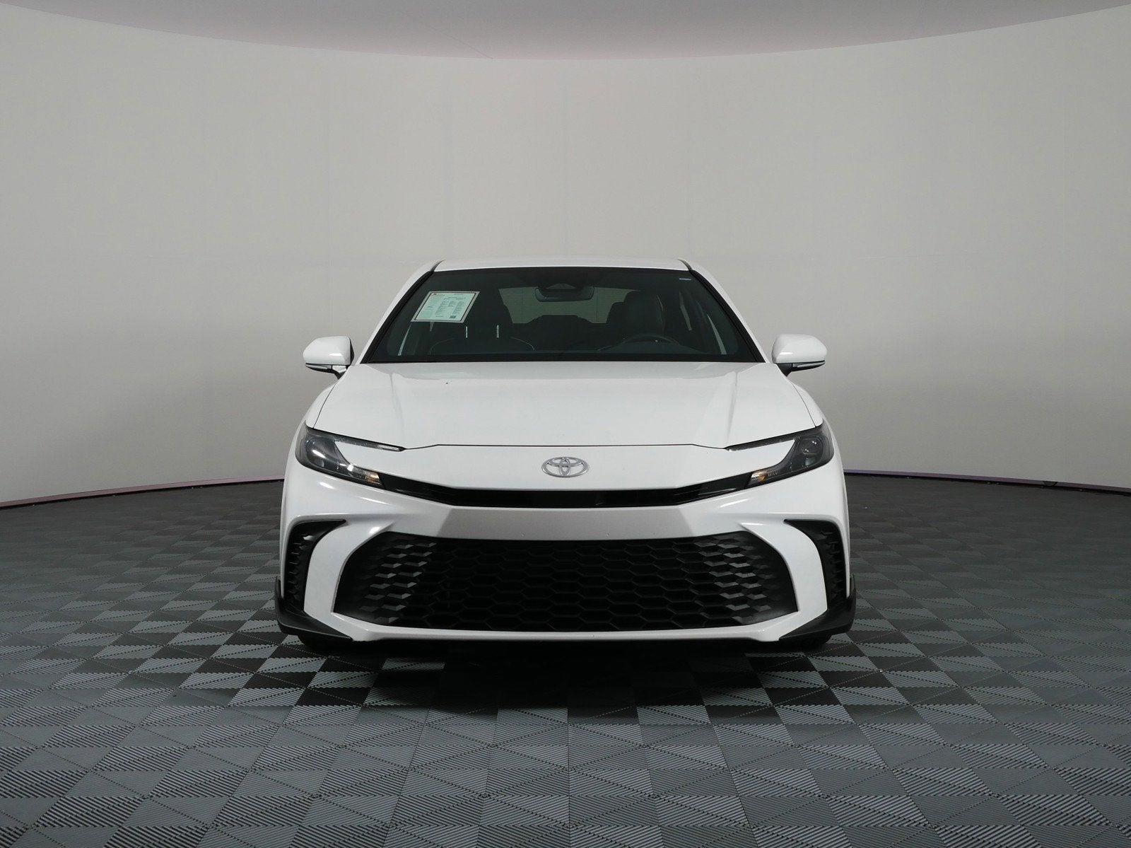 2025 Toyota Camry SE HYBRID *1-OWNER*