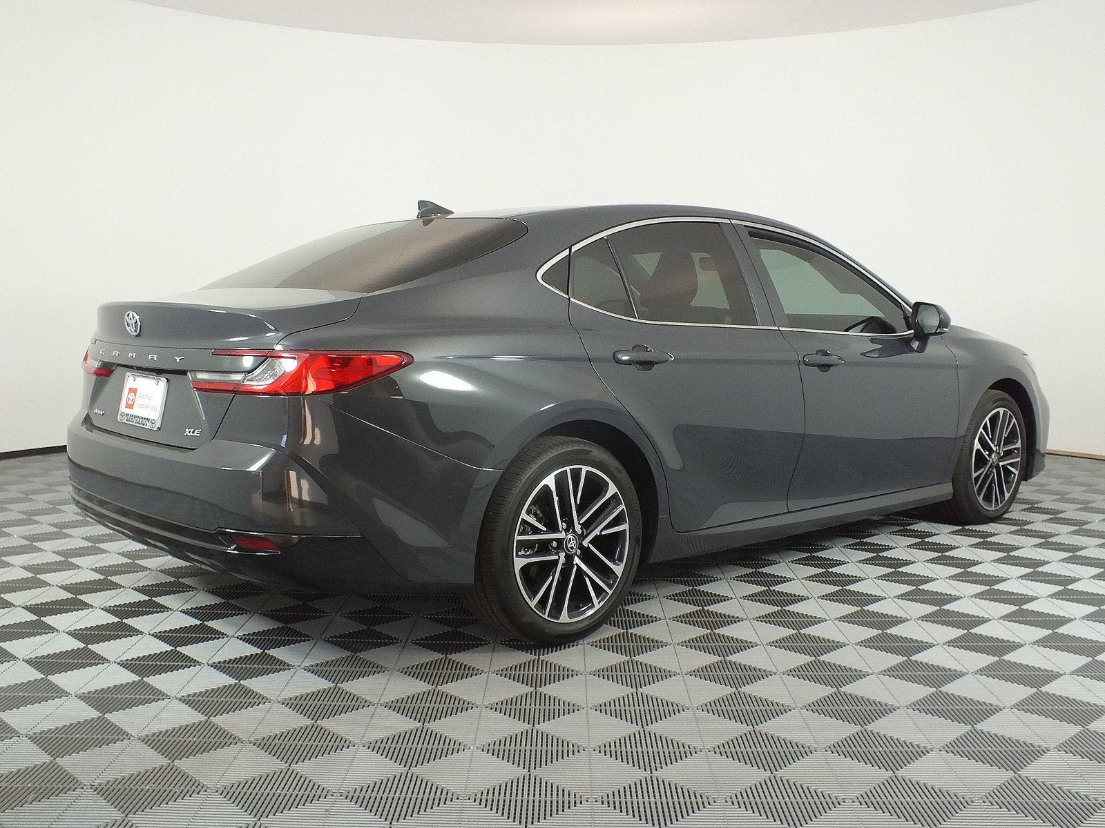 2025 Toyota Camry XLE *1-OWNER! UNDER 10K MILES!*
