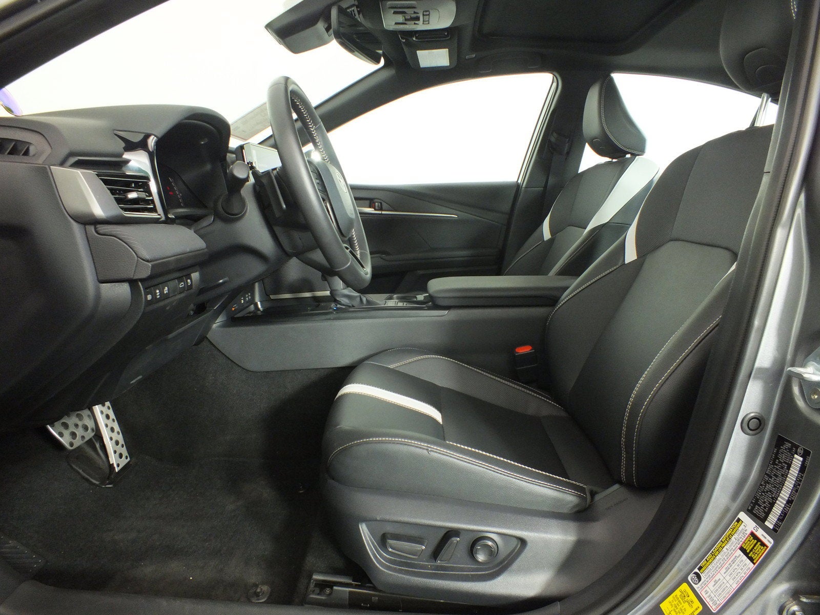 2026 Toyota Camry SE *ONLY 4K MILES!*
