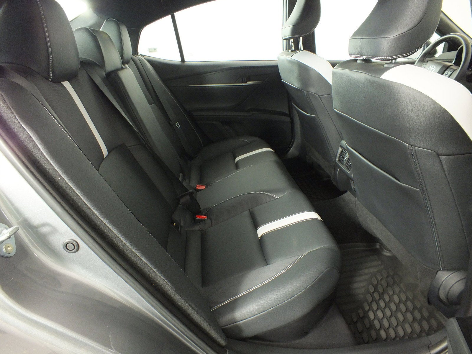 2026 Toyota Camry SE *ONLY 4K MILES!*
