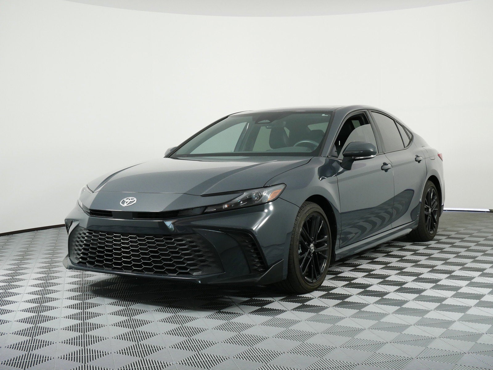 2025 Toyota Camry SE FWD *1-OWNER, CLEAN CARFAX!*