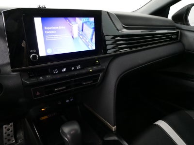 2025 Toyota Camry SE *1 OWNER, CLEAN CARFAX!*