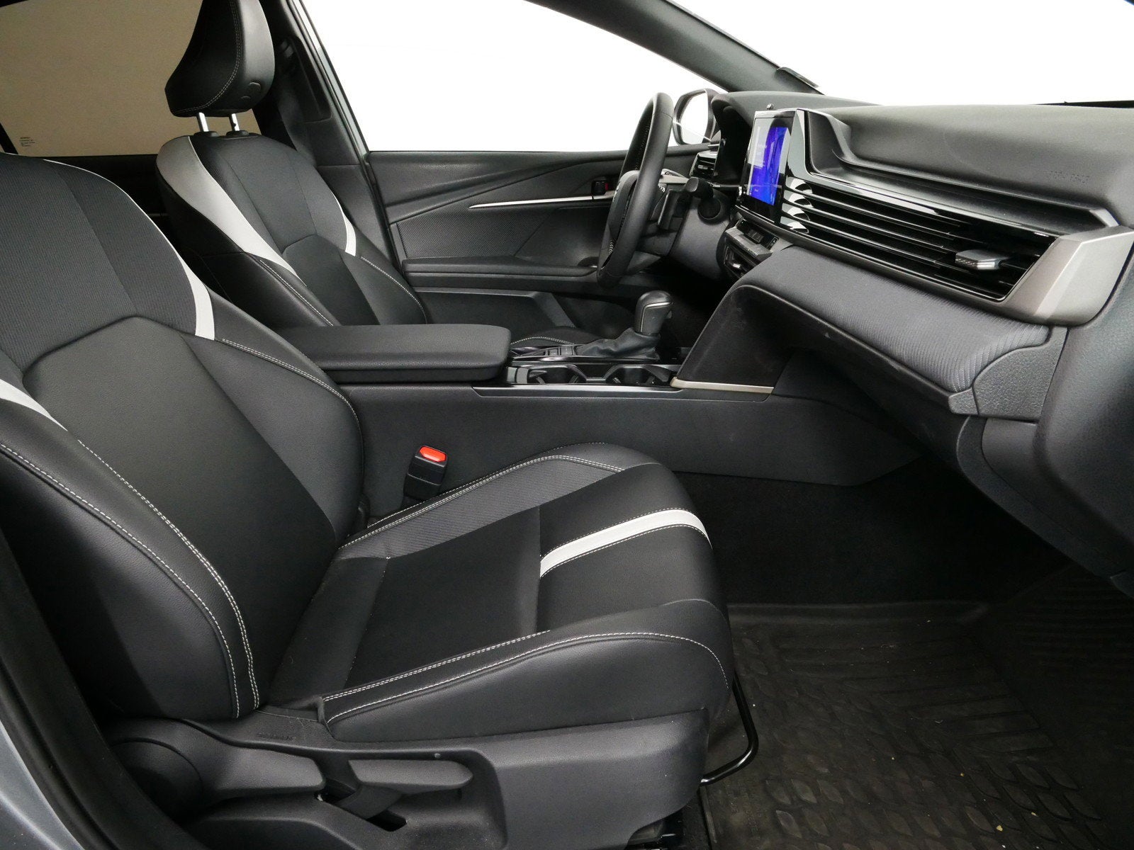 2025 Toyota Camry SE *1 OWNER, CLEAN CARFAX!*