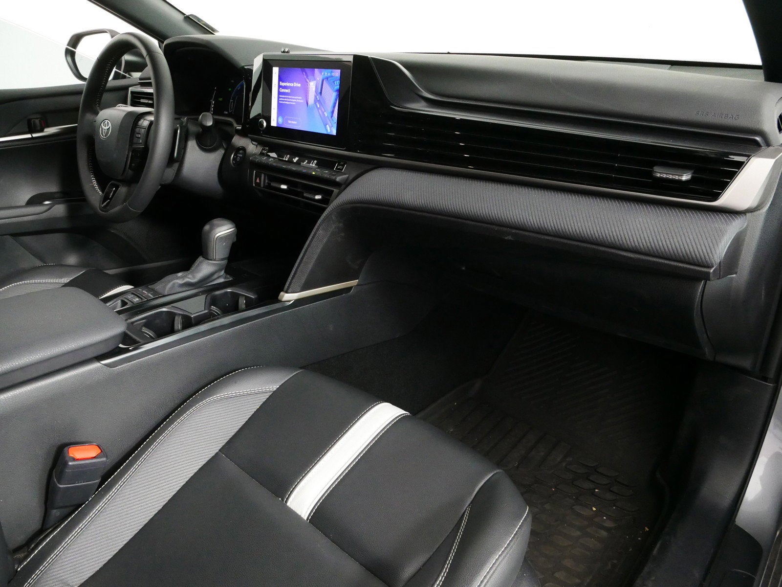 2025 Toyota Camry SE *1 OWNER, CLEAN CARFAX!*