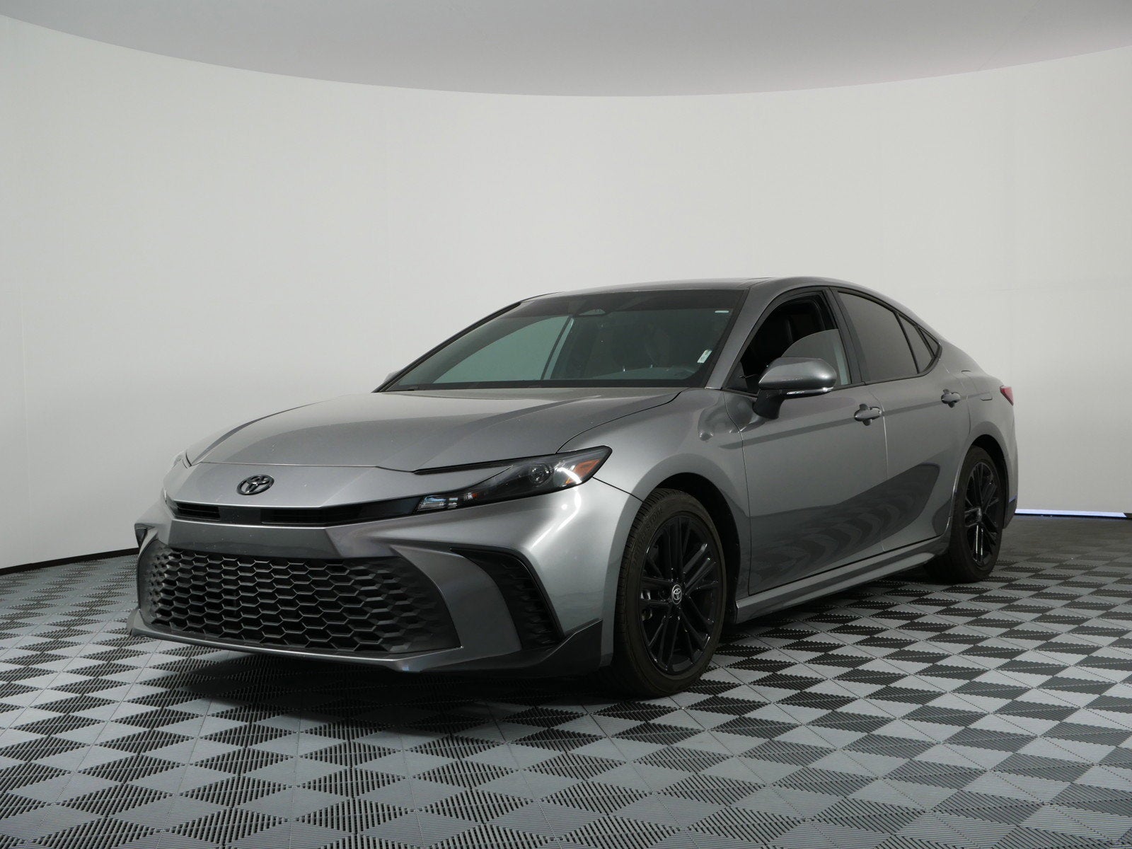 2025 Toyota Camry SE *1 OWNER, CLEAN CARFAX!*
