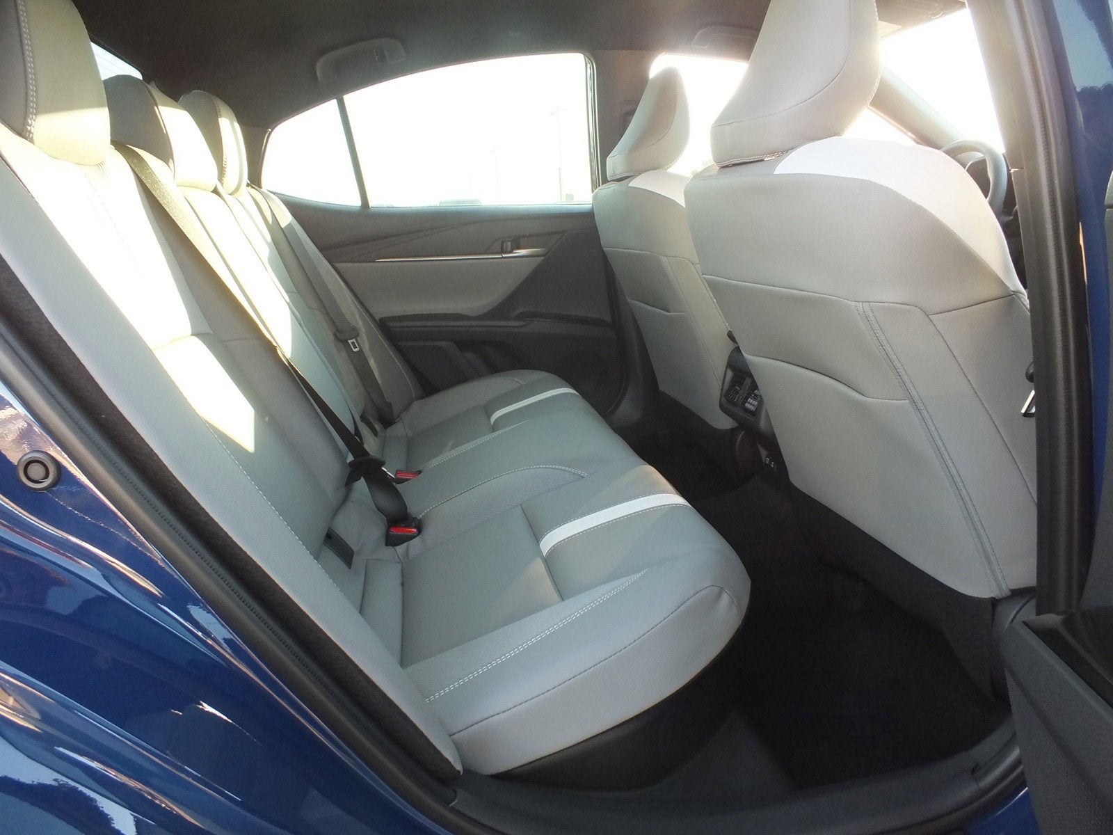 2026 Toyota Camry SE *LIKE NEW! EXTREMELY LOW MILES!*