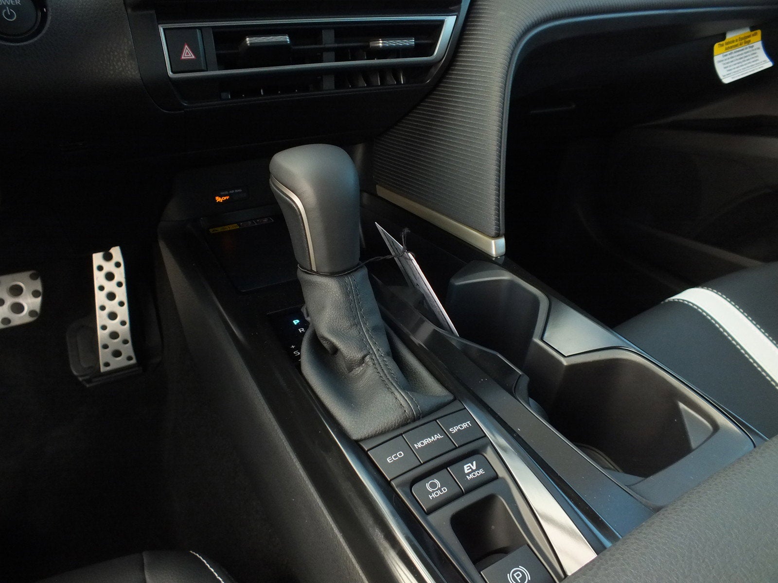 2026 Toyota Camry SE FWD *LIKE NEW!*