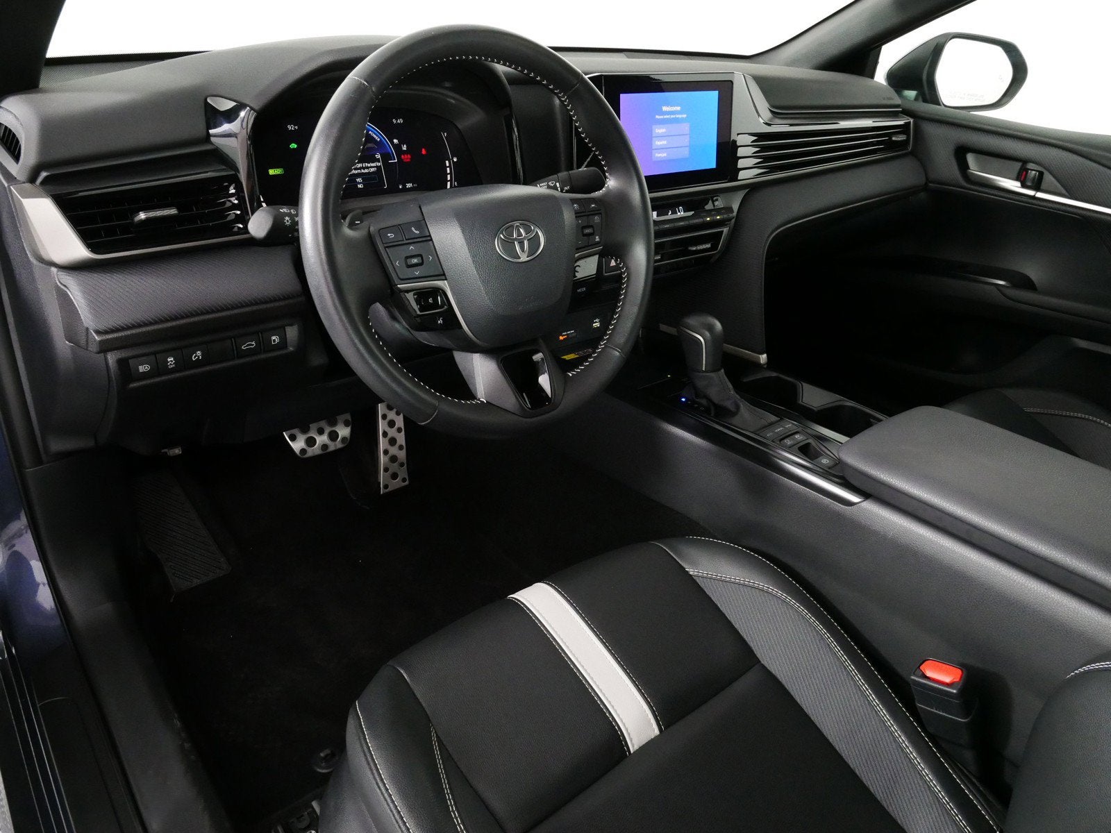 2026 Toyota Camry SE AWD HYBRID *CLEAN CARFAX*