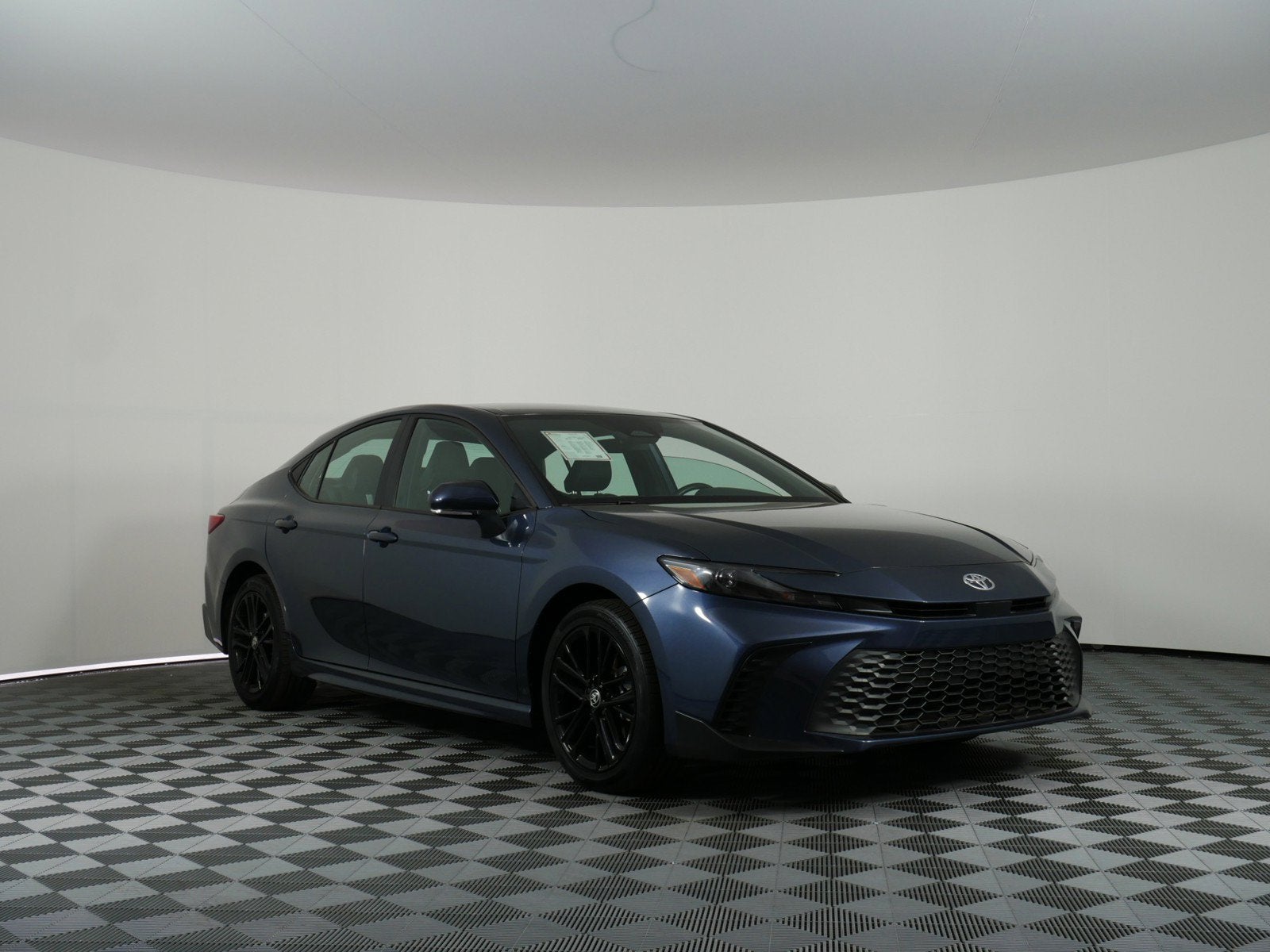 2026 Toyota Camry SE AWD HYBRID *CLEAN CARFAX*