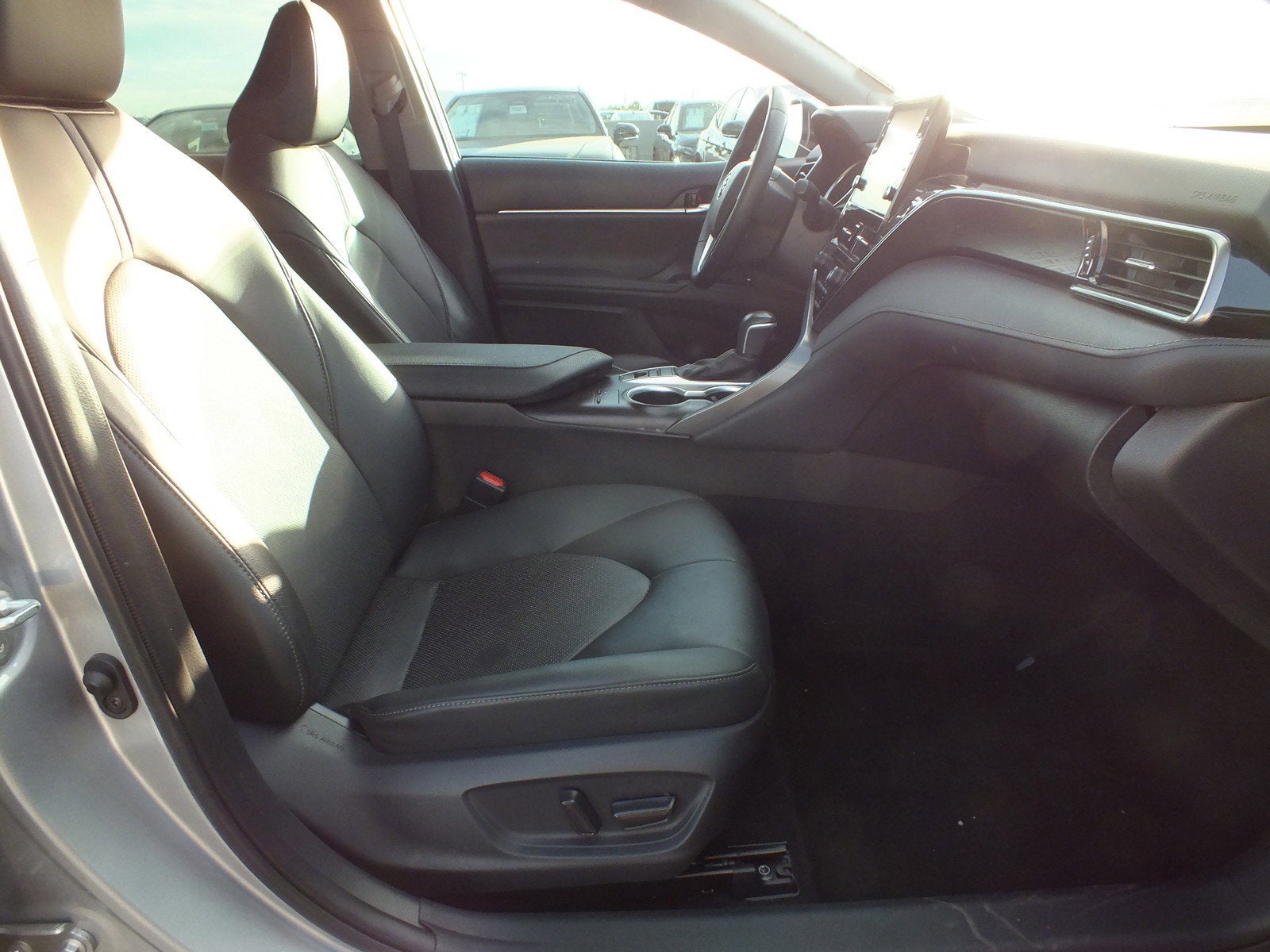 2022 Toyota Camry Hybrid XLE *CLEAN CARFAX*