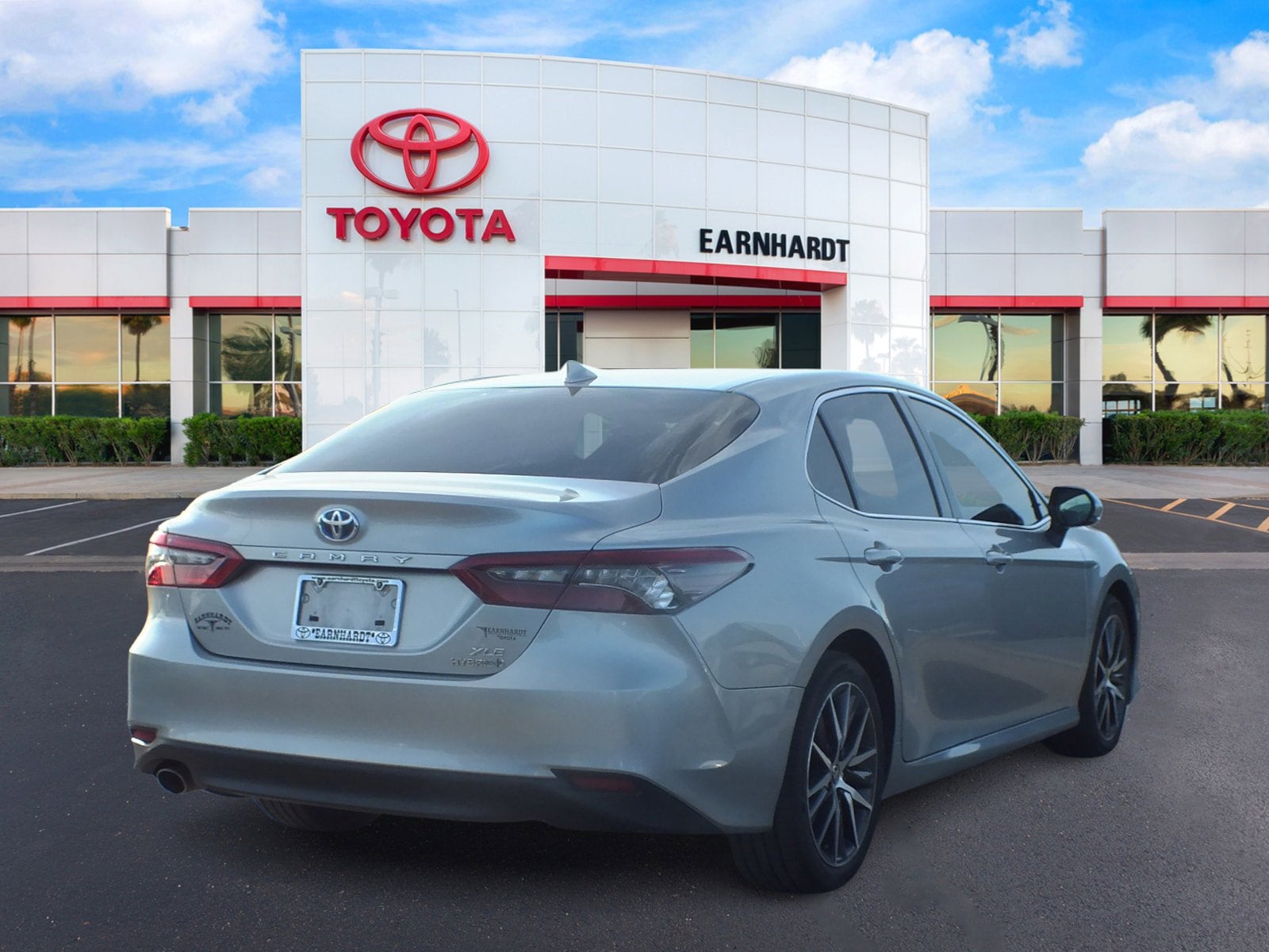 2022 Toyota Camry Hybrid XLE *CLEAN CARFAX*