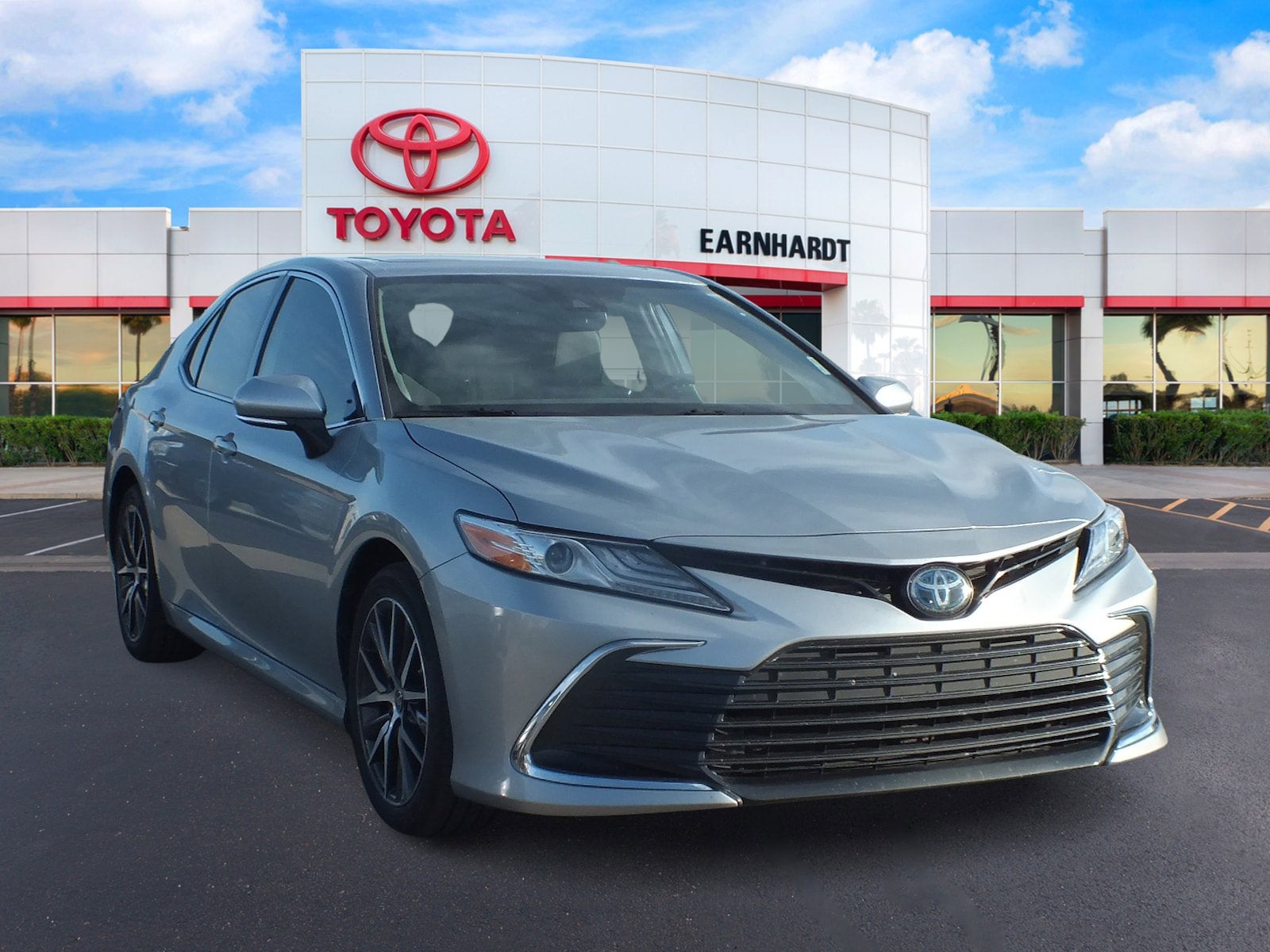2022 Toyota Camry Hybrid XLE *CLEAN CARFAX*