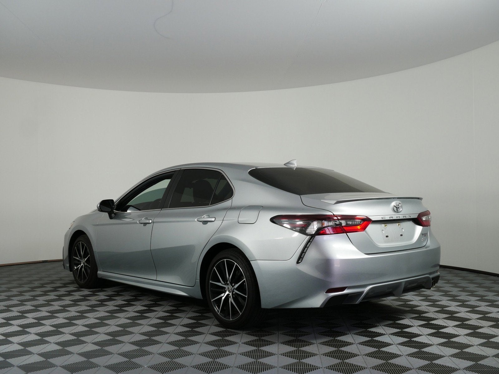 2024 Toyota Camry SE *CLEAN CARFAX!*