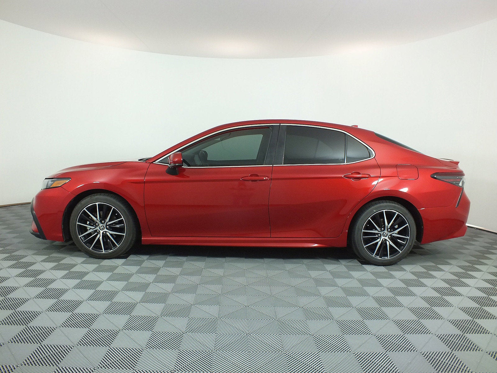 2021 Toyota Camry SE *1-OWNER*