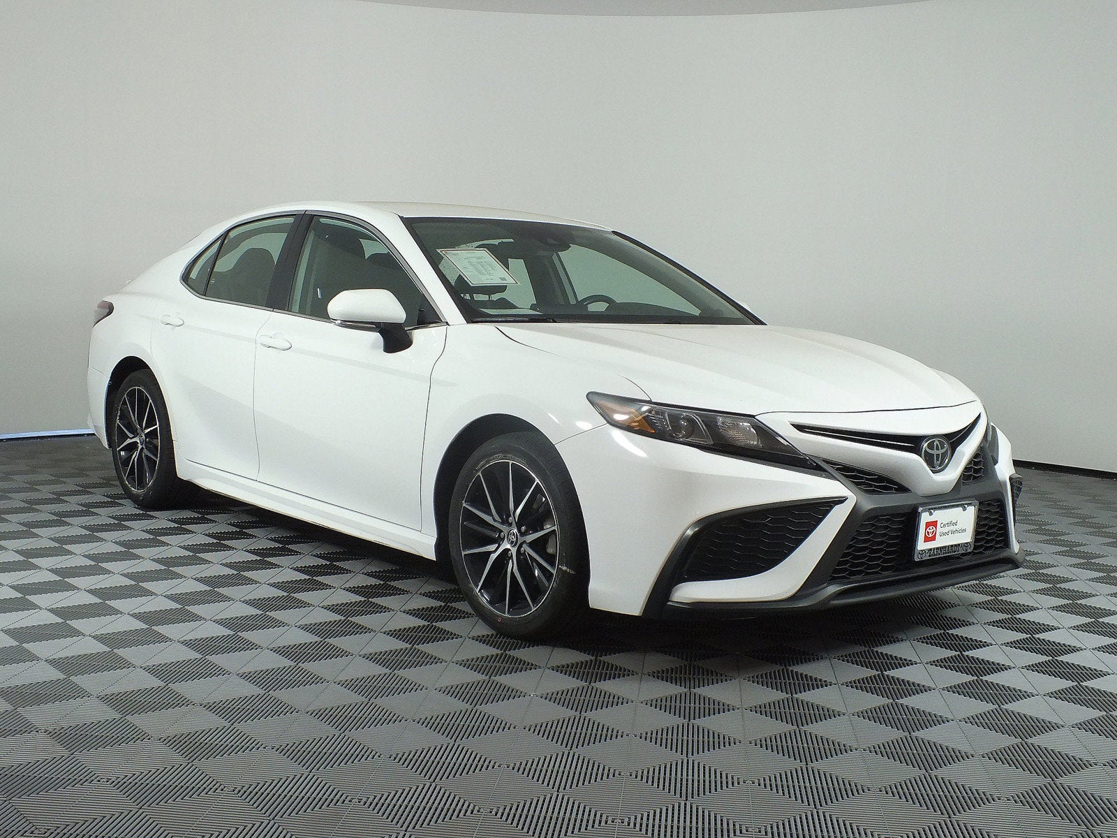 2024 Toyota Camry SE *1-OWNER*