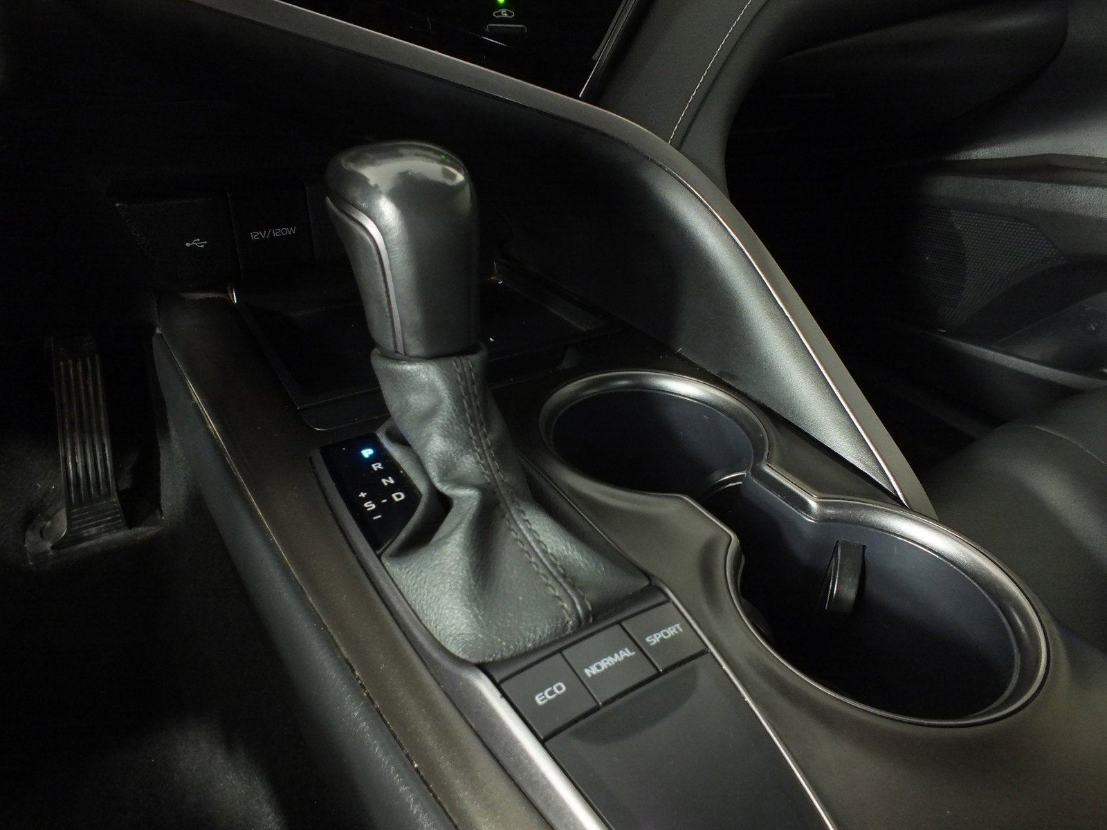 2024 Toyota Camry SE *1-OWNER*