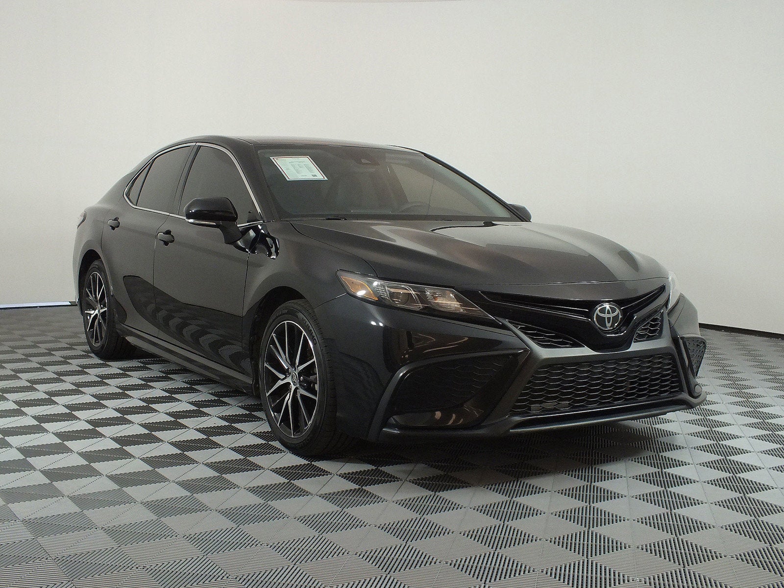 2024 Toyota Camry SE *1-OWNER*