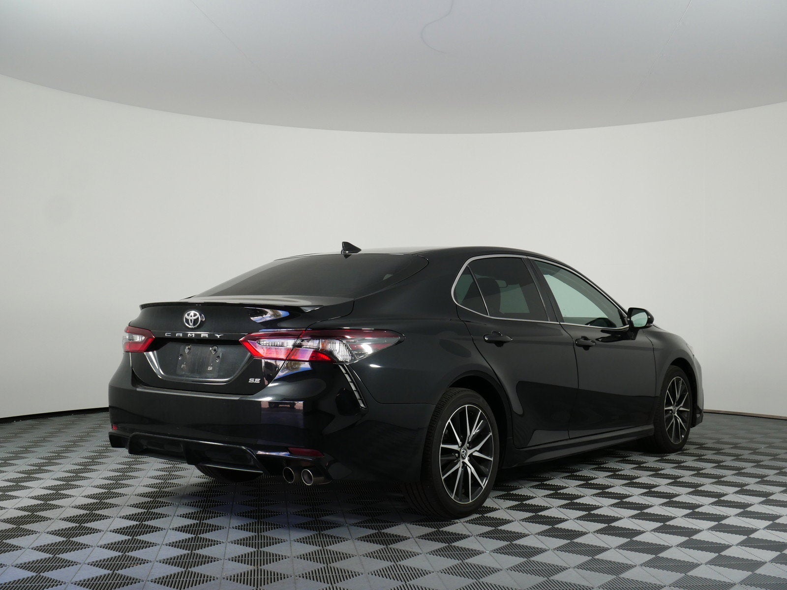 2023 Toyota Camry SE *RELIABLE DAILY DRIVER!*