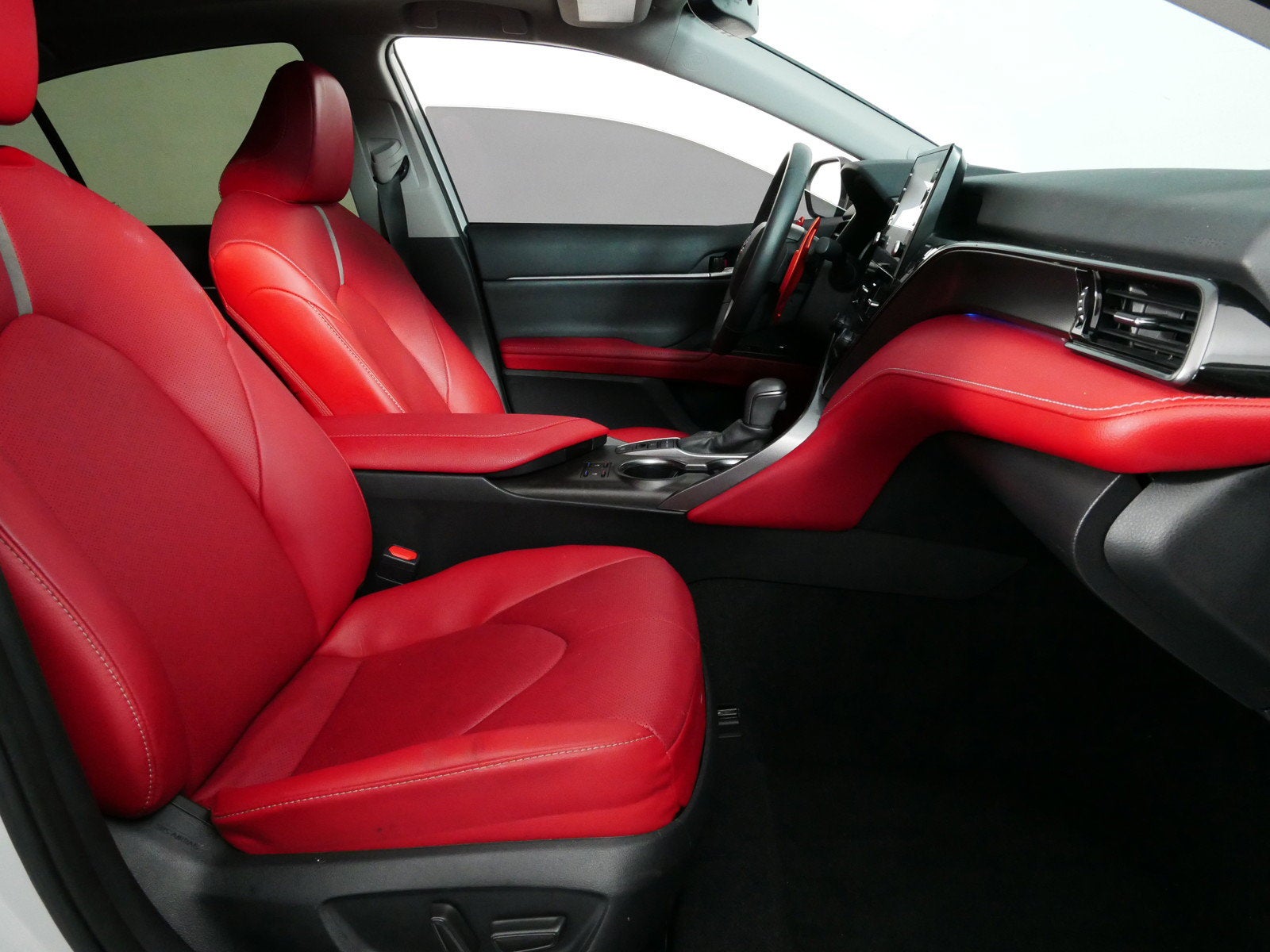 2024 Toyota Camry XSE V6 *1-OWNER! LOOKS GREAT!*