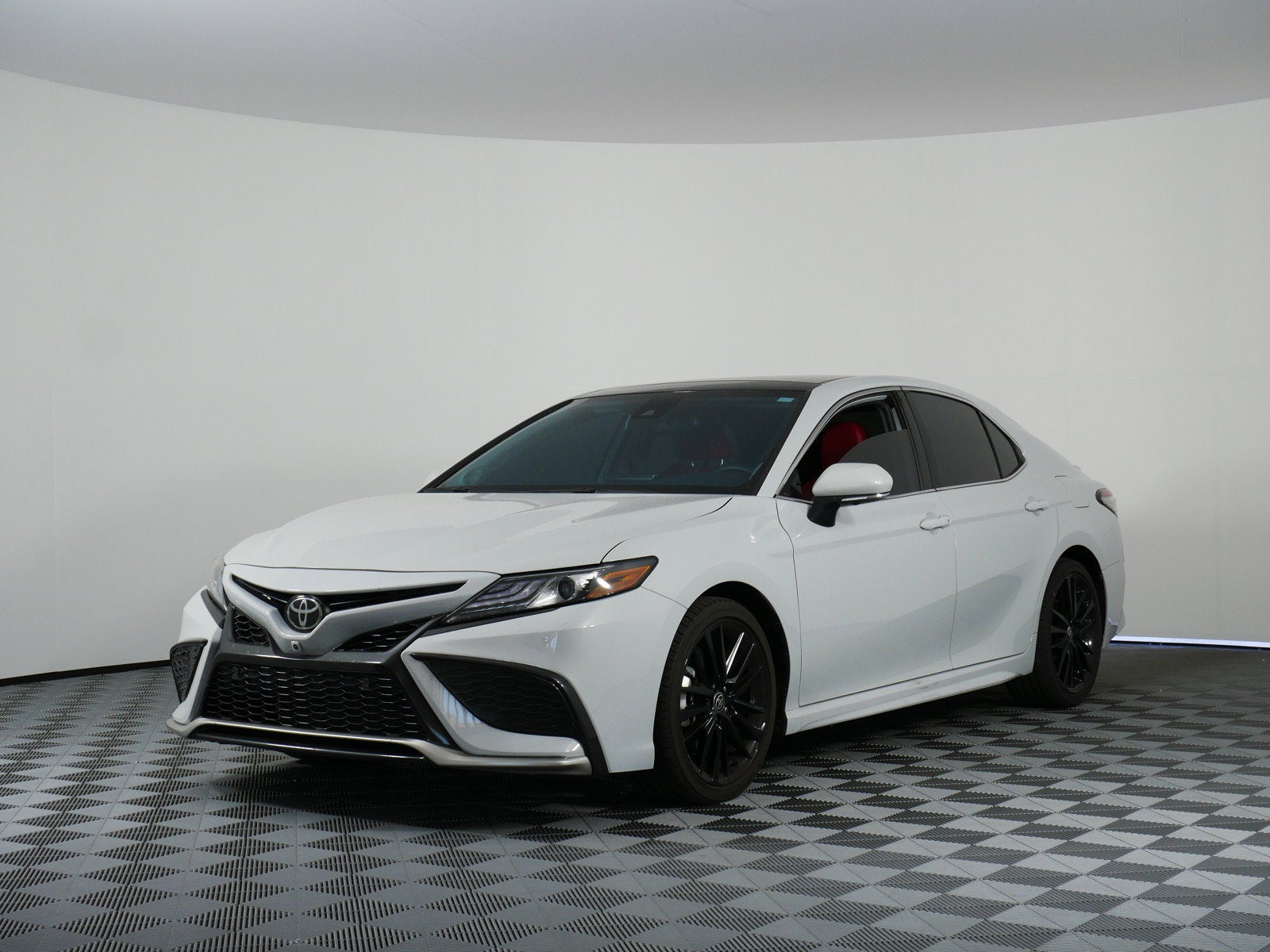 2024 Toyota Camry XSE V6 *1-OWNER! LOOKS GREAT!*