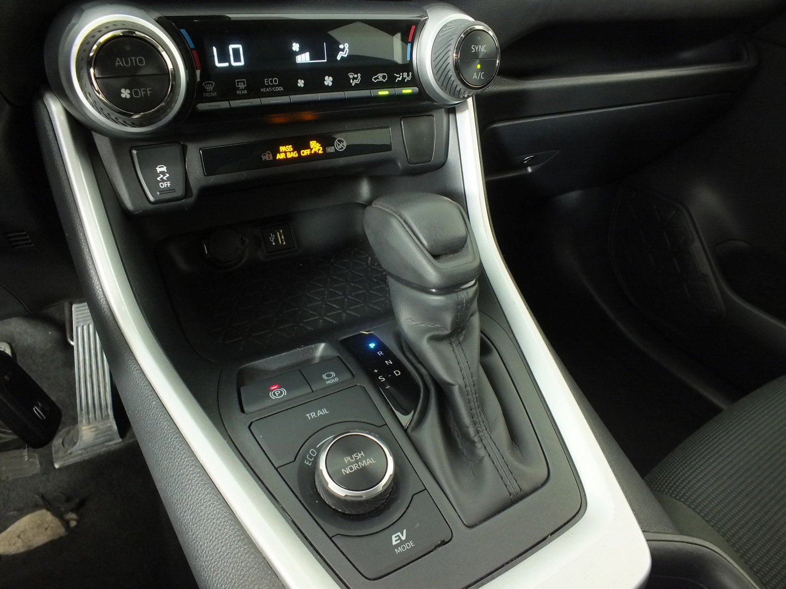 2025 Toyota RAV4 Hybrid LE AWD *1-OWNER*