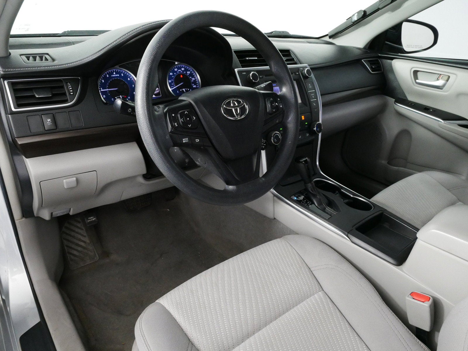 2016 Toyota Camry LE *CLEAN CARFAX*