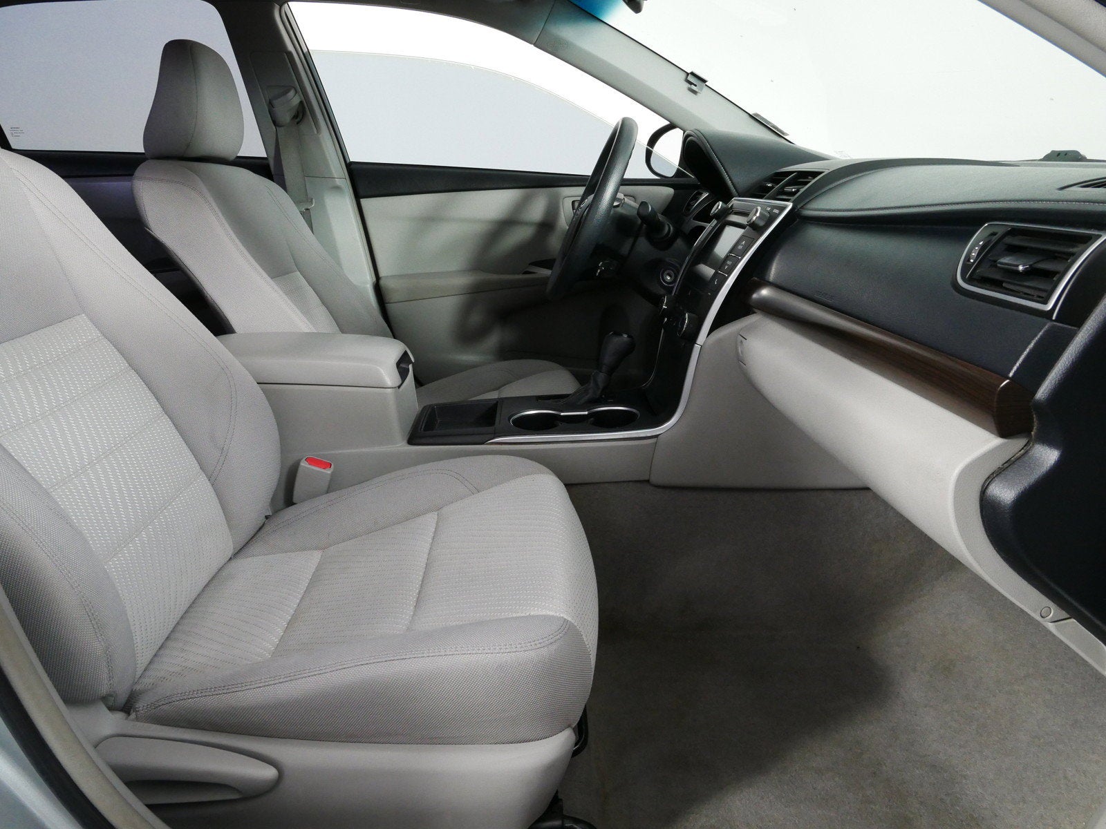 2016 Toyota Camry LE *CLEAN CARFAX*