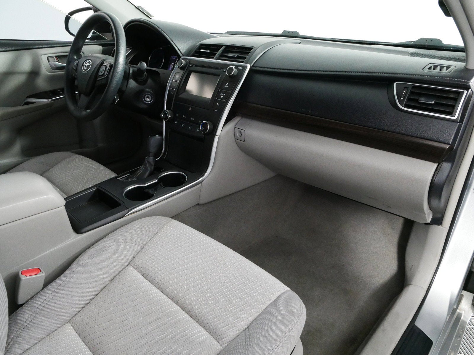 2016 Toyota Camry LE *CLEAN CARFAX*