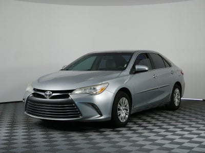 2016 Toyota Camry LE *CLEAN CARFAX*