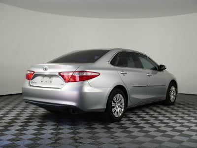 2016 Toyota Camry LE *CLEAN CARFAX*