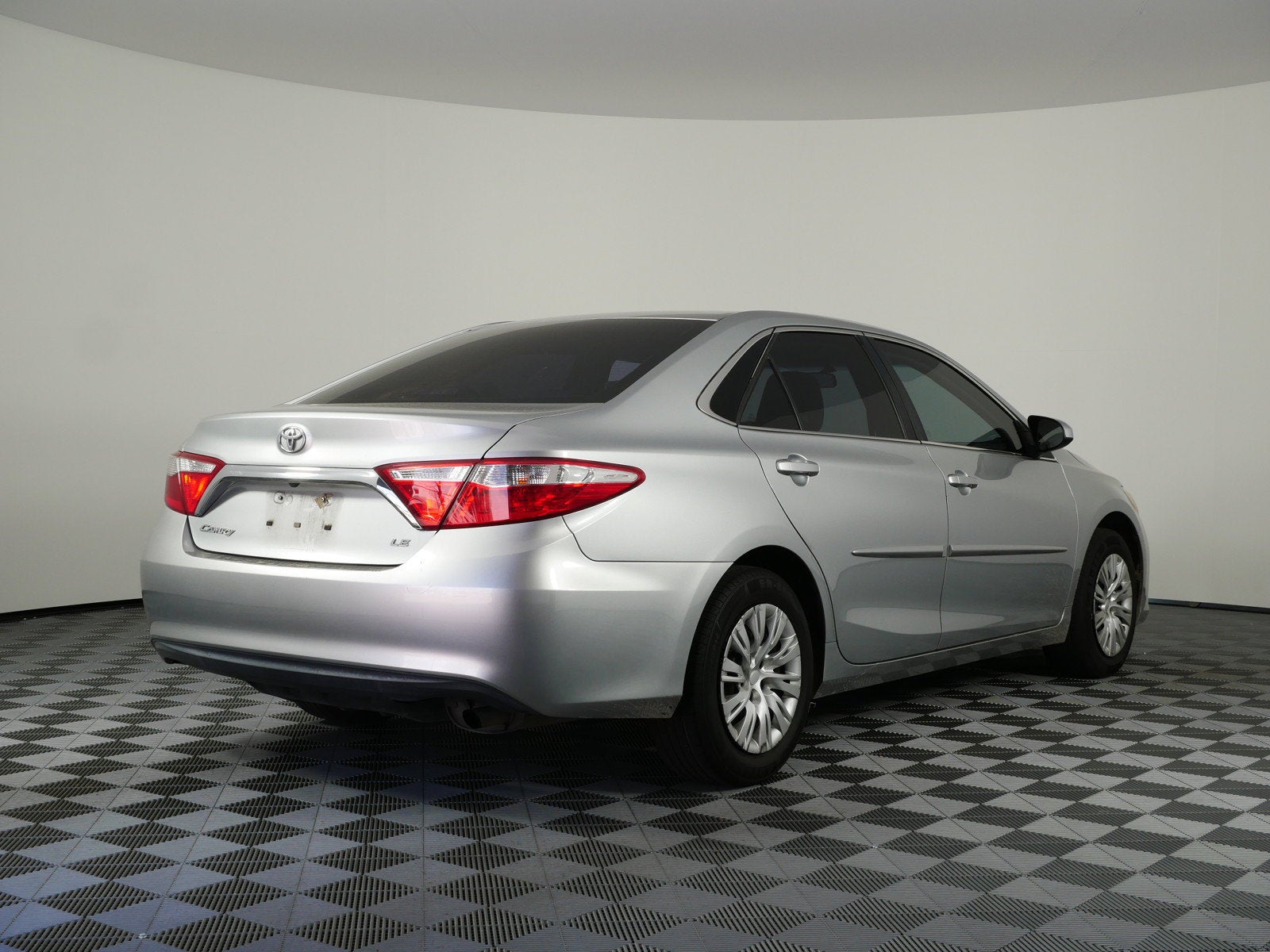 2016 Toyota Camry LE *CLEAN CARFAX*