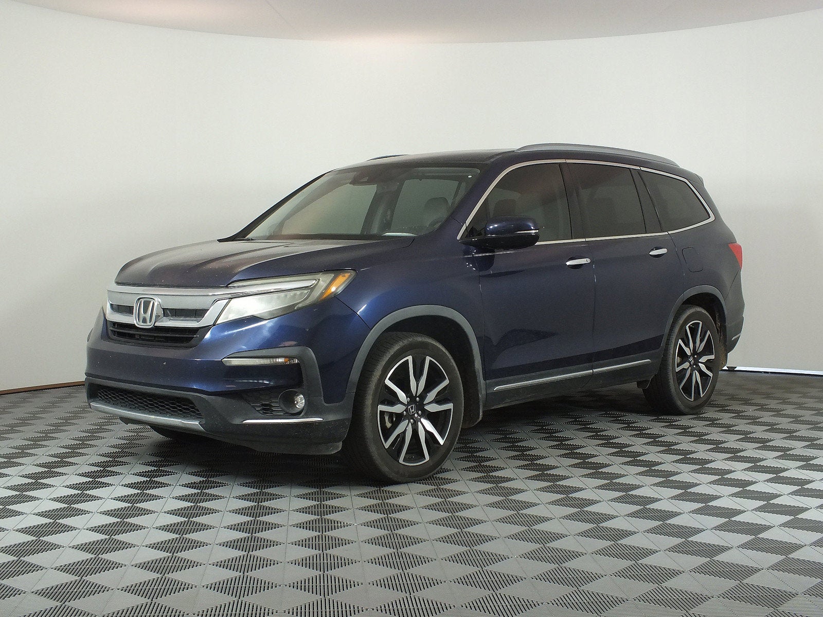 2020 Honda Pilot Touring 8-Passenger *WELL MAINTAINED!*