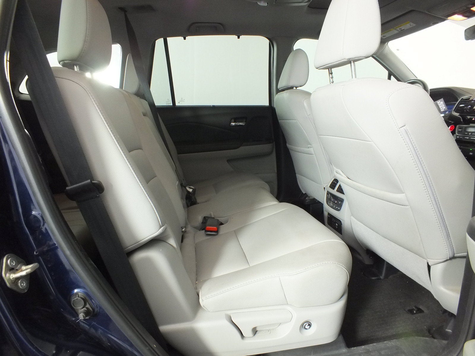 2020 Honda Pilot Touring 8-Passenger *WELL MAINTAINED!*