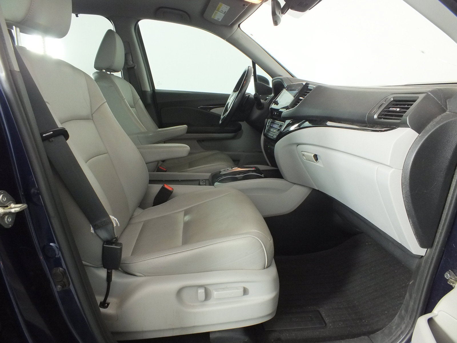 2020 Honda Pilot Touring 8-Passenger *WELL MAINTAINED!*