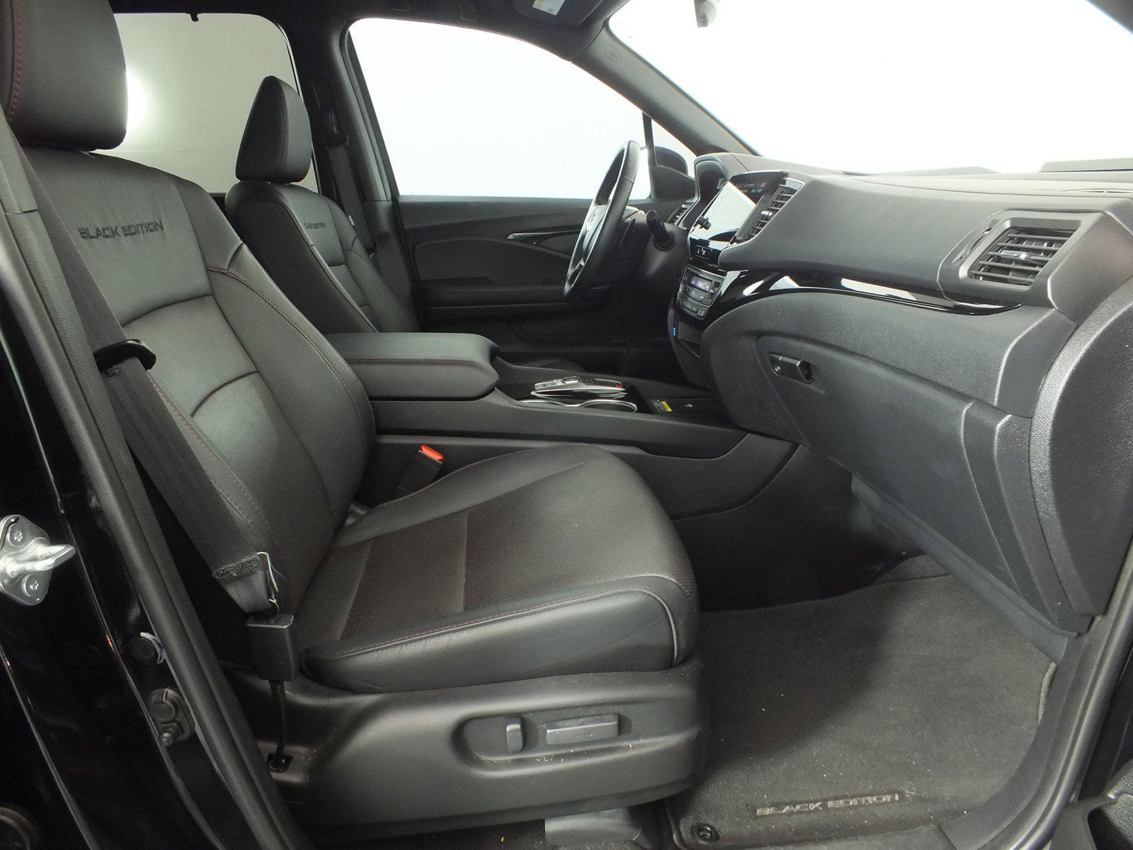2024 Honda Passport Black Edition AWD *1-OWNER!*